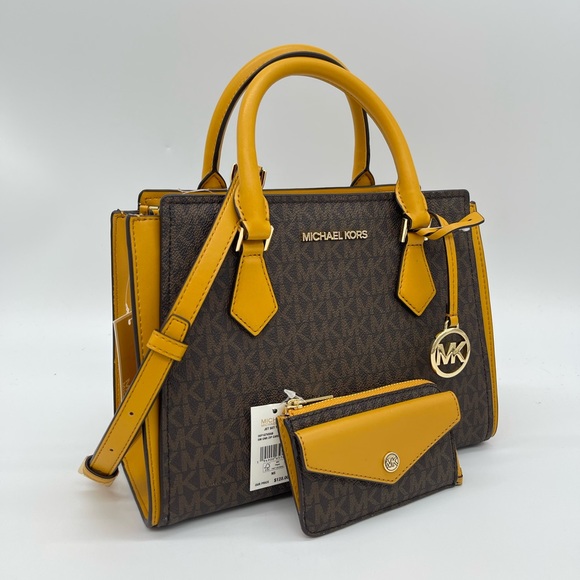 Michael Kors Bags Michael Kors Hope Medium Messenger Bag Sm Zip Card Holder Poshmark